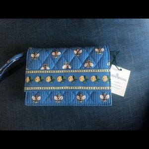 Vera Bradley Wrislet